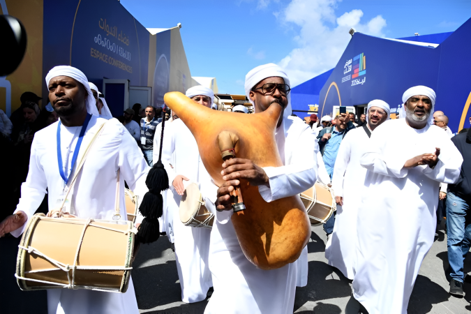 Des spectacles musicaux mettent à l'honneur le patrimoine culturel émirati au Salon international de l’édition et du livre de Rabat