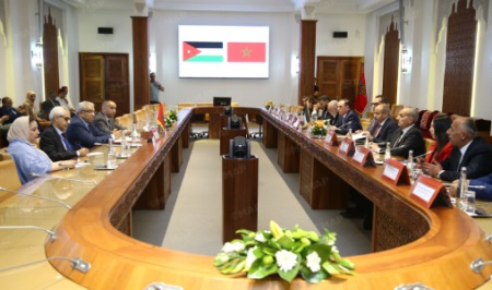 El primer vicepresidente de la Cámara de Representantes recibe a una delegación del Parlamento jordano