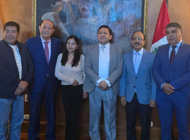 Una delegación de la Cámara de Consejeros se reúne con la nueva presidenta del Parlamento Andino