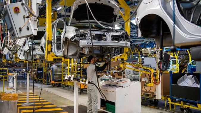 Industrie : l'activité s'améliore en juillet 2025